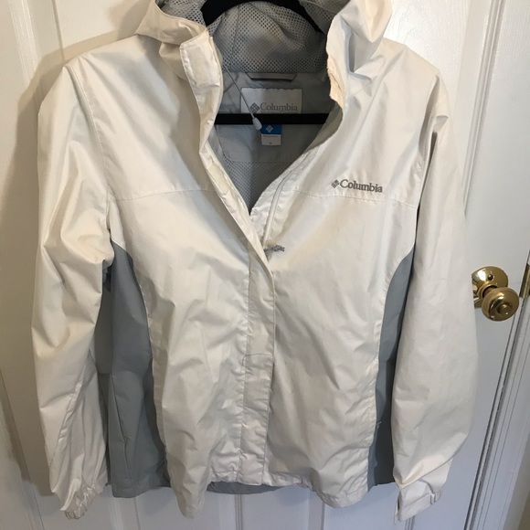 EUC Columbia Rain Jacket M - Picture 2 of 6